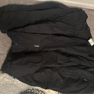 5 pairs of black ski pants